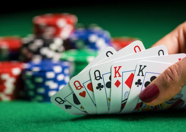 Tâm lý trong Poker từ 8DAY: Nâng tầm chiến thắng!